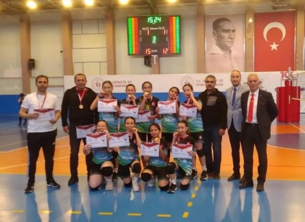 Beypazarı Gazi Gündüzalp ortaokulundan 1 ncilik