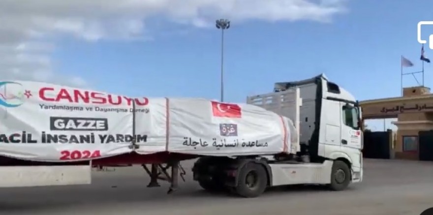 Cansu’yu Yardım Tırları Gazze sınır kapısından geçti.