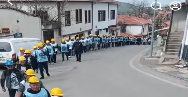 Maden işcileri Ayaşta