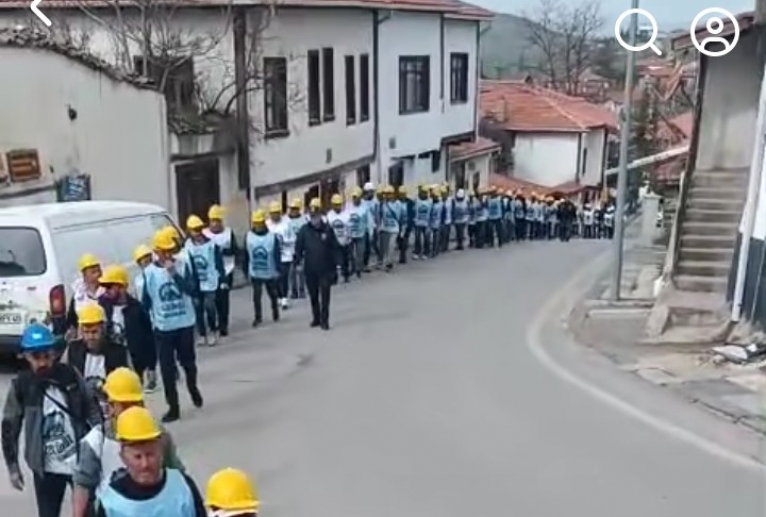 Maden işcileri Ayaşta