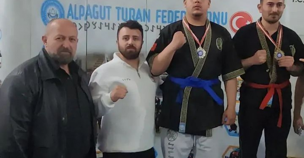 Nallıhanlı sporcu Özgür Doğukan Öntaş derece elde etti. 