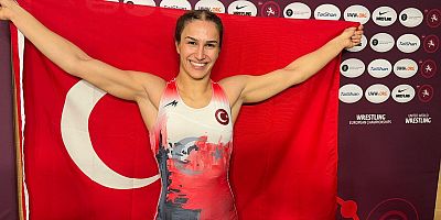 Buse Tosun altın madalya kazandı.