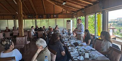 Egitim Sen yemekli toplantı düzenledi
